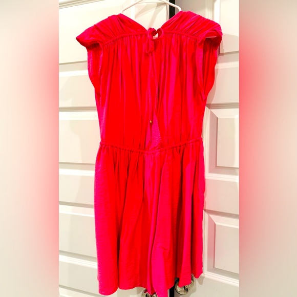 Elegant Pink Women's Dress - Picture 4 of 4